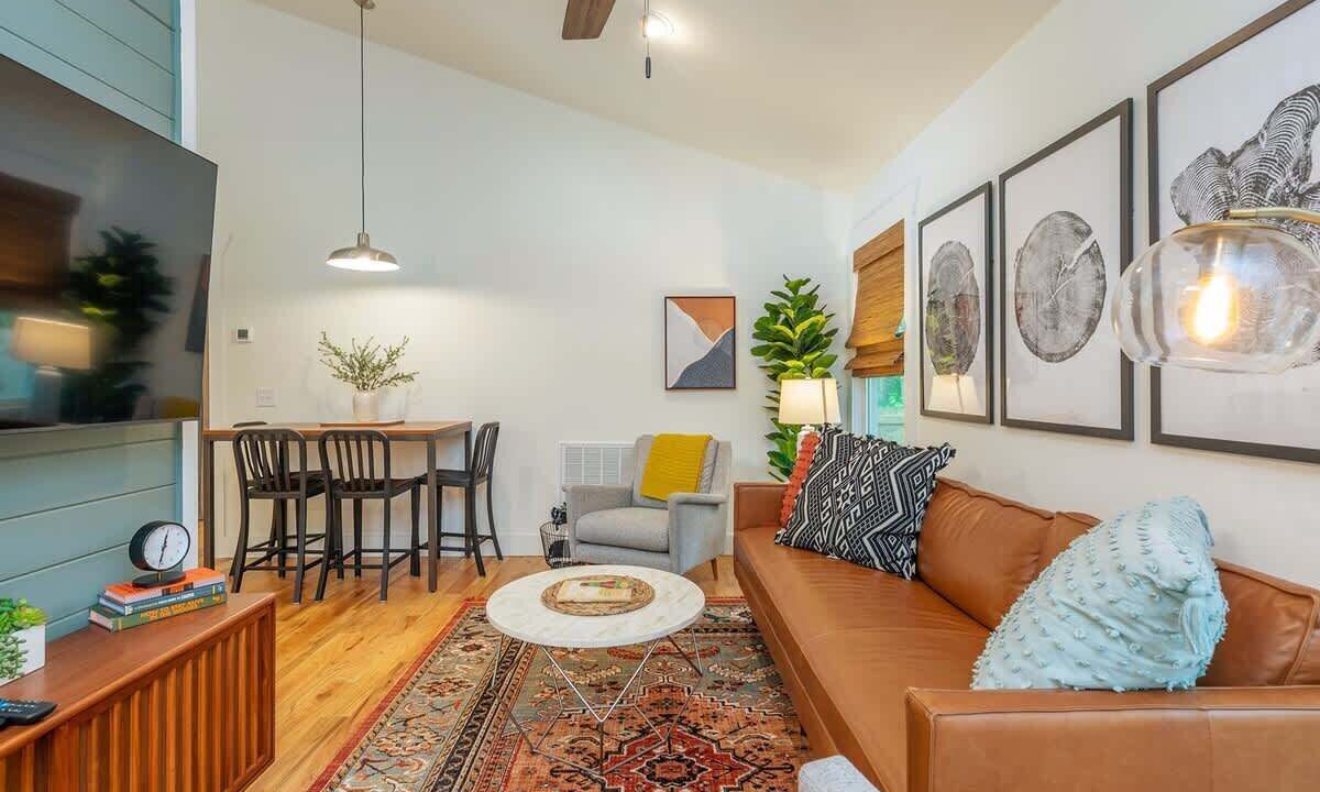Photo of Livingroom in Waynesville