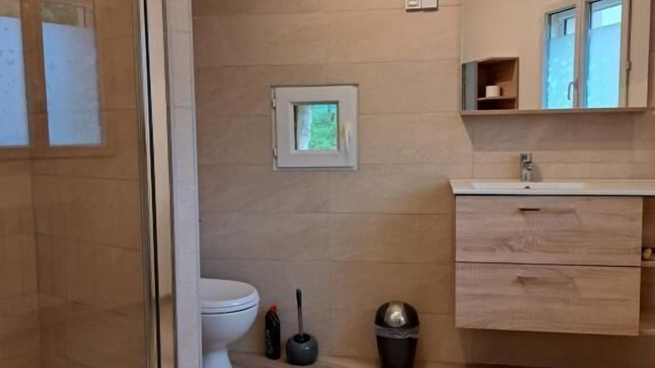 Photo of Bathroom in Crillon-le-Brave