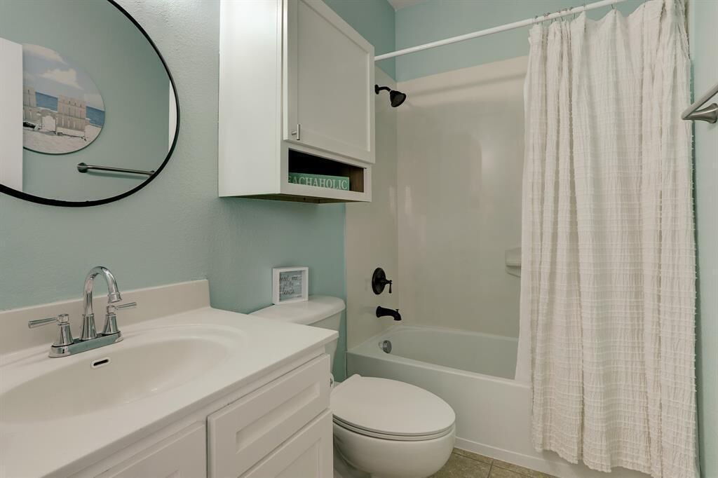 Photo of Bathroom in Galveston