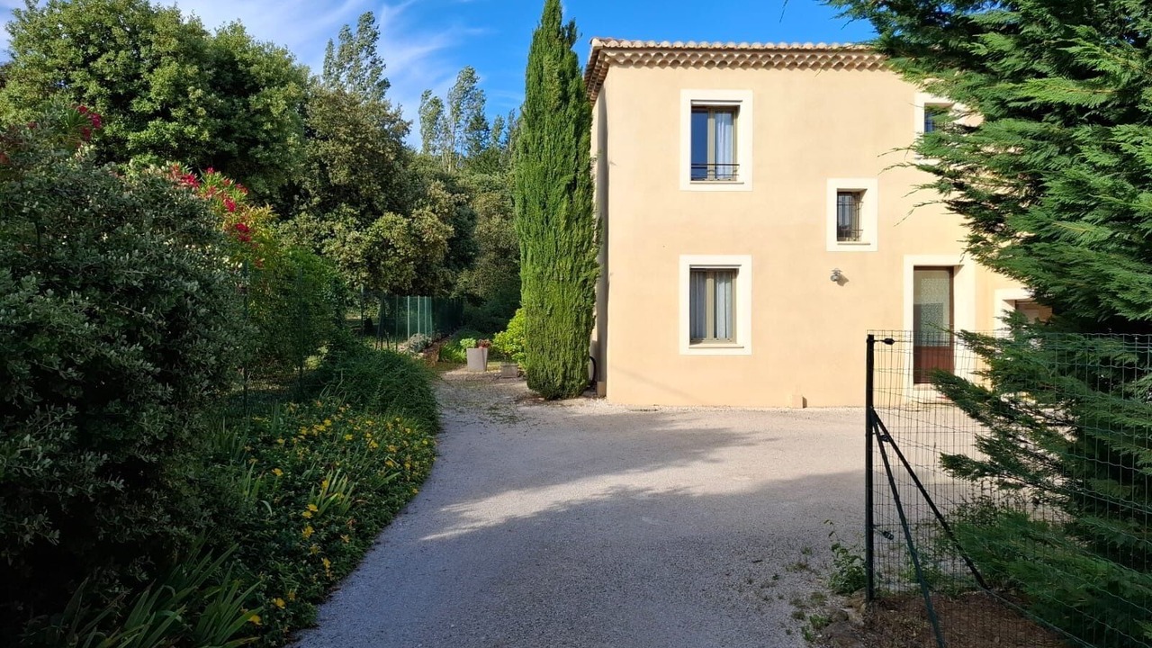 Photo of Outdoor in Saumane-de-Vaucluse