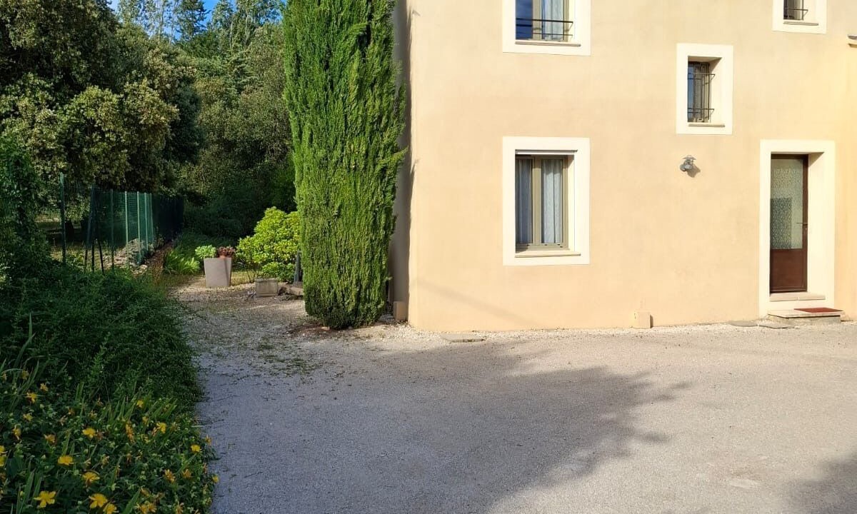 Photo of Outdoor in Saumane-de-Vaucluse