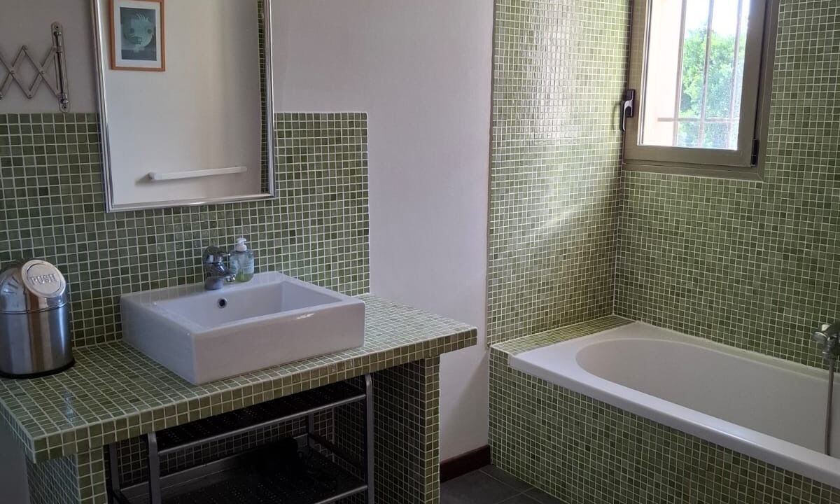 Photo of Bathroom in Saumane-de-Vaucluse
