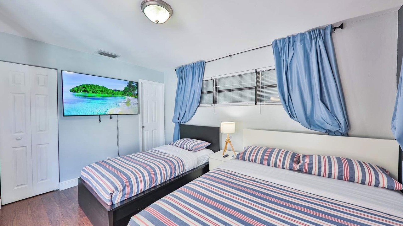 Photo of Bedroom in Driftwood