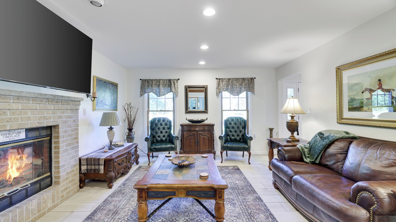 Photo of Livingroom in East Stroudsburg