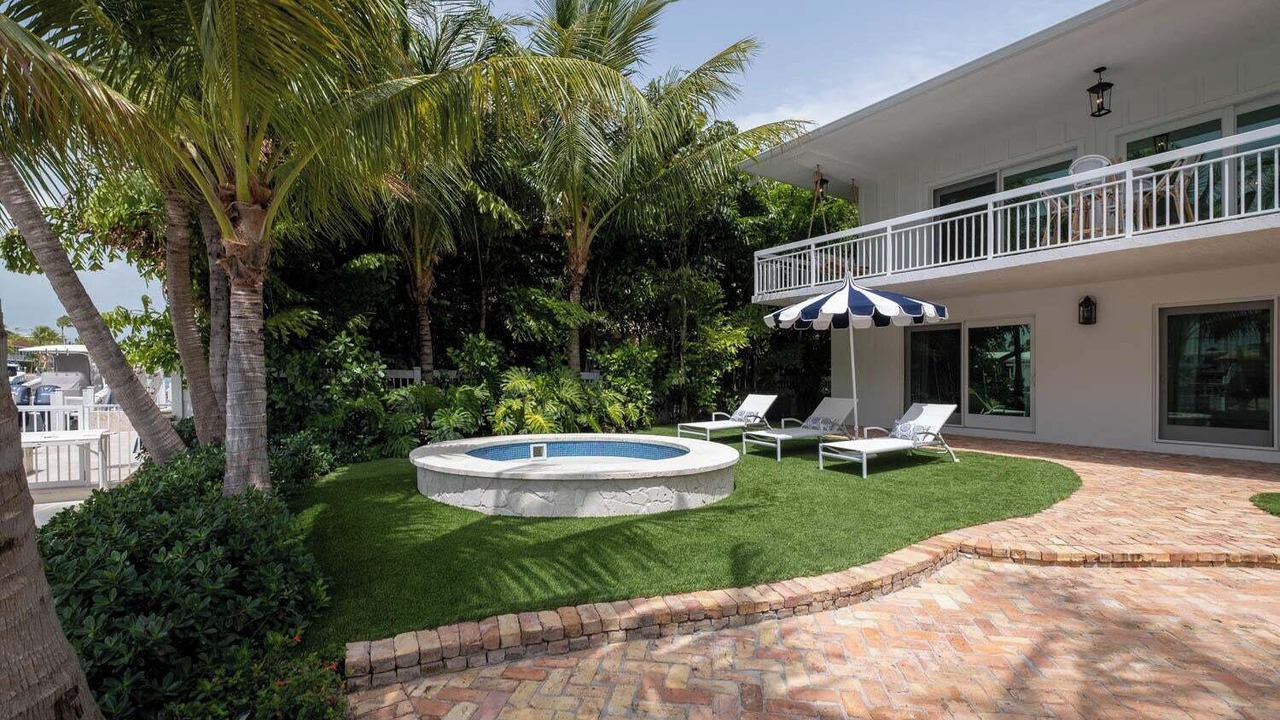 Photo of Patio Balcony in Venetian Shores