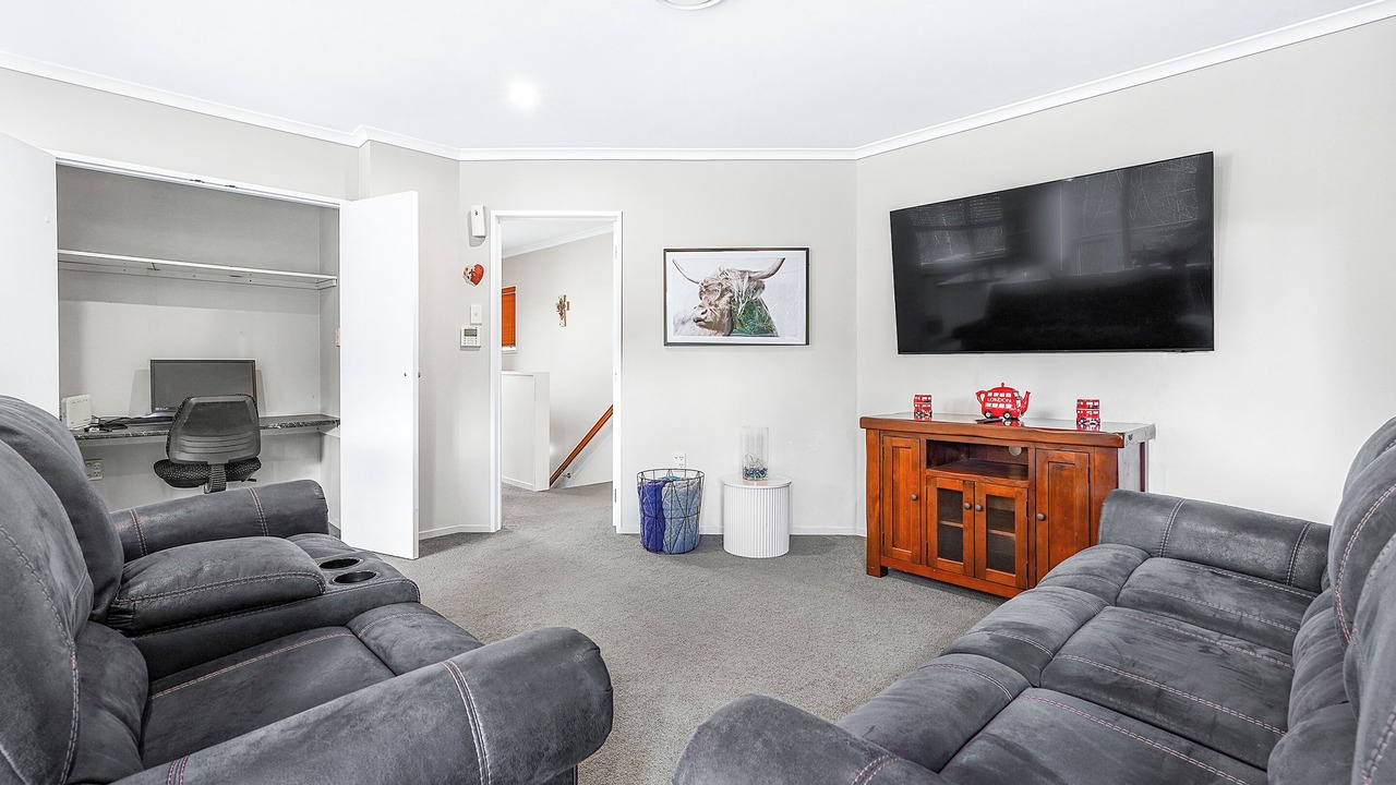 Photo of Livingroom in Hamilton