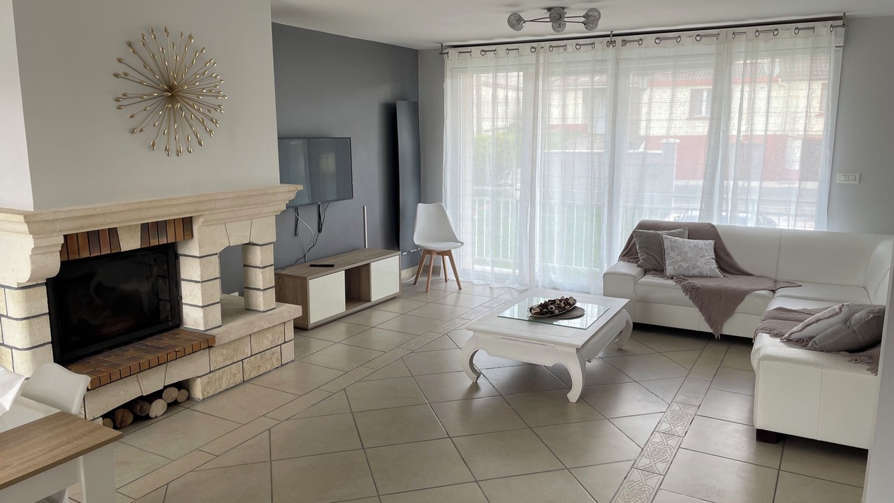 Photo of Livingroom in Baslieux-sous-Chatillon