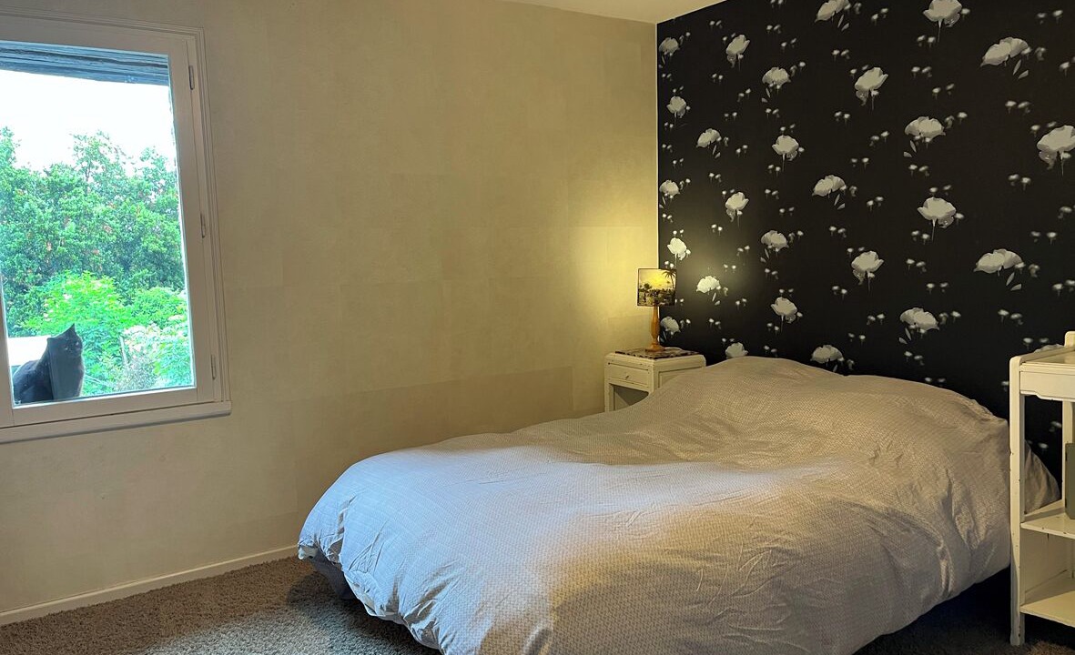 Photo of Bedroom in La Ville-es-Nonais