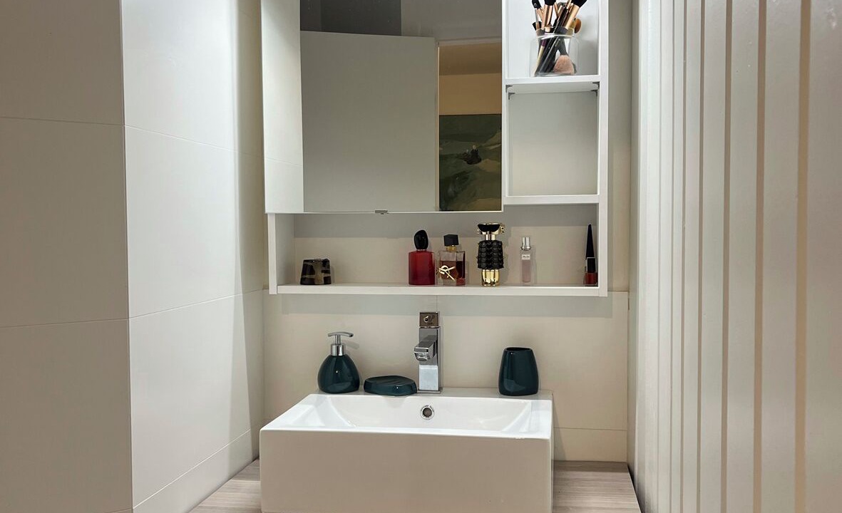 Photo of Bathroom in La Ville-es-Nonais