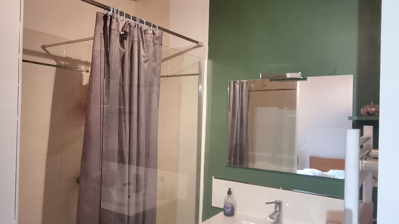 Photo of Bathroom in Pons
