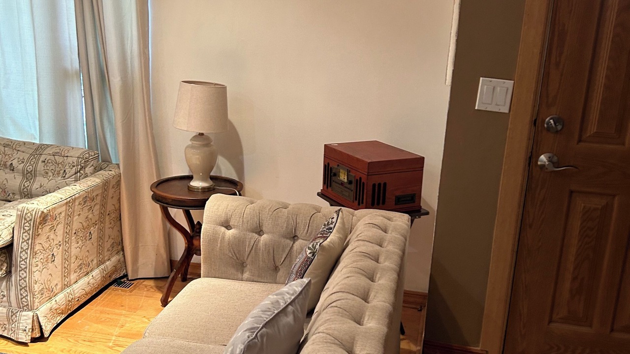 Photo of Livingroom in Streamwood