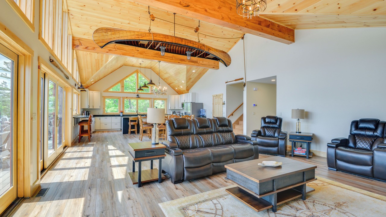 Photo of Livingroom in Wellesley Island