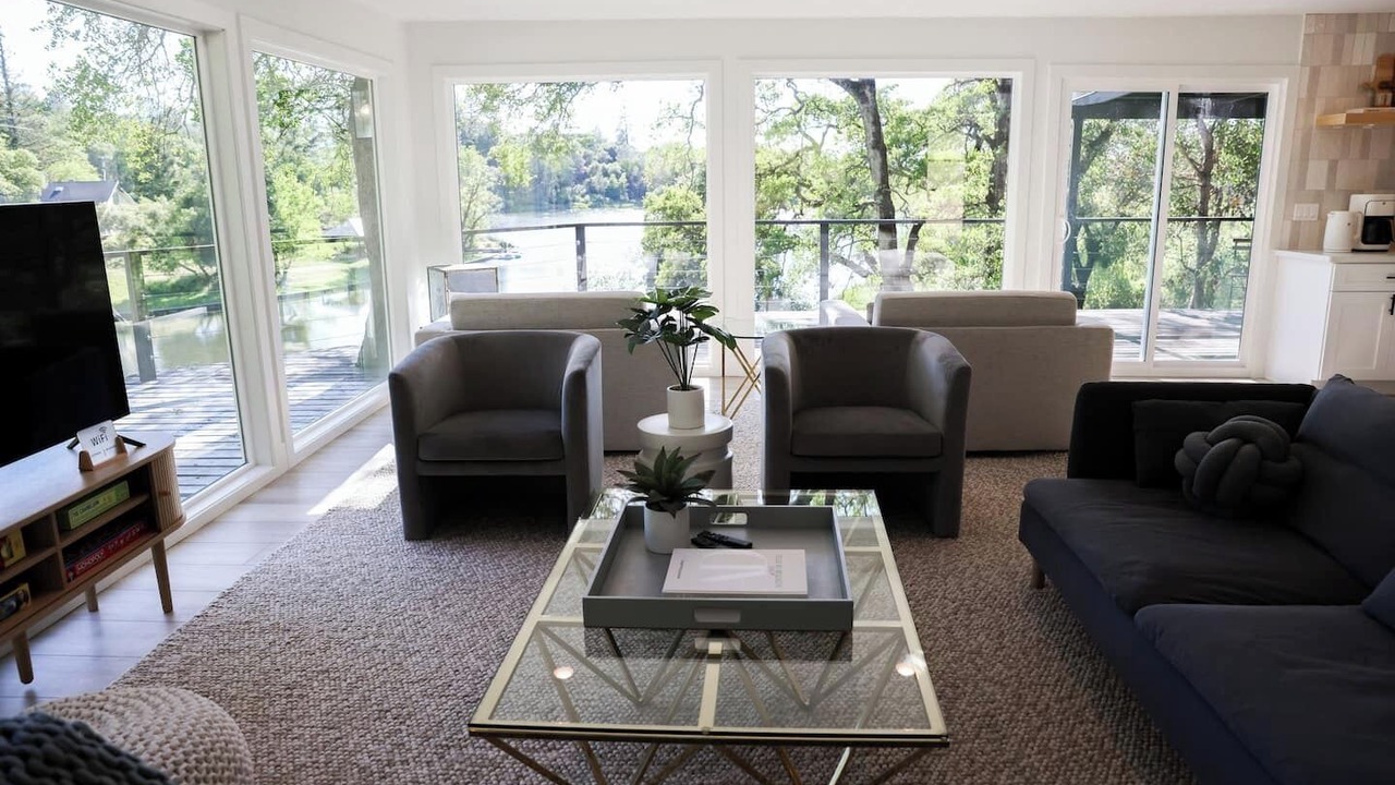 Photo of Livingroom in Auburn