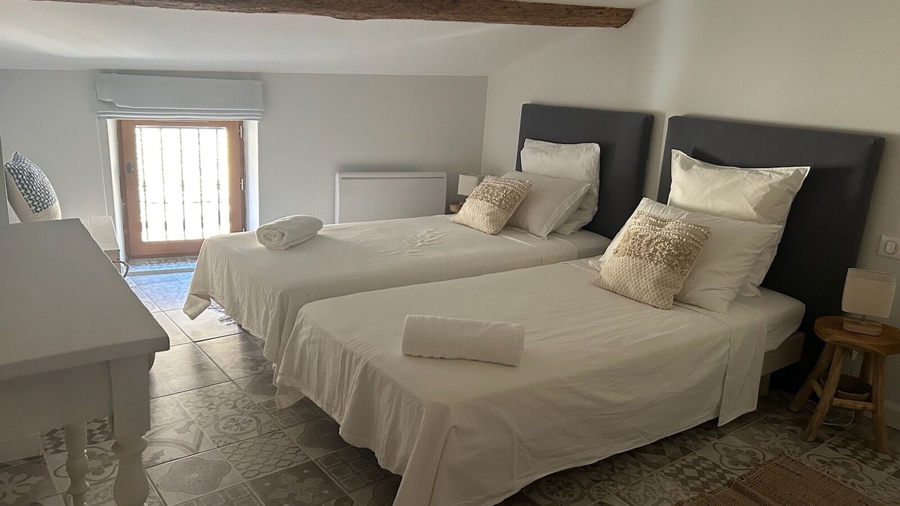 Photo of Bedroom in Roujan