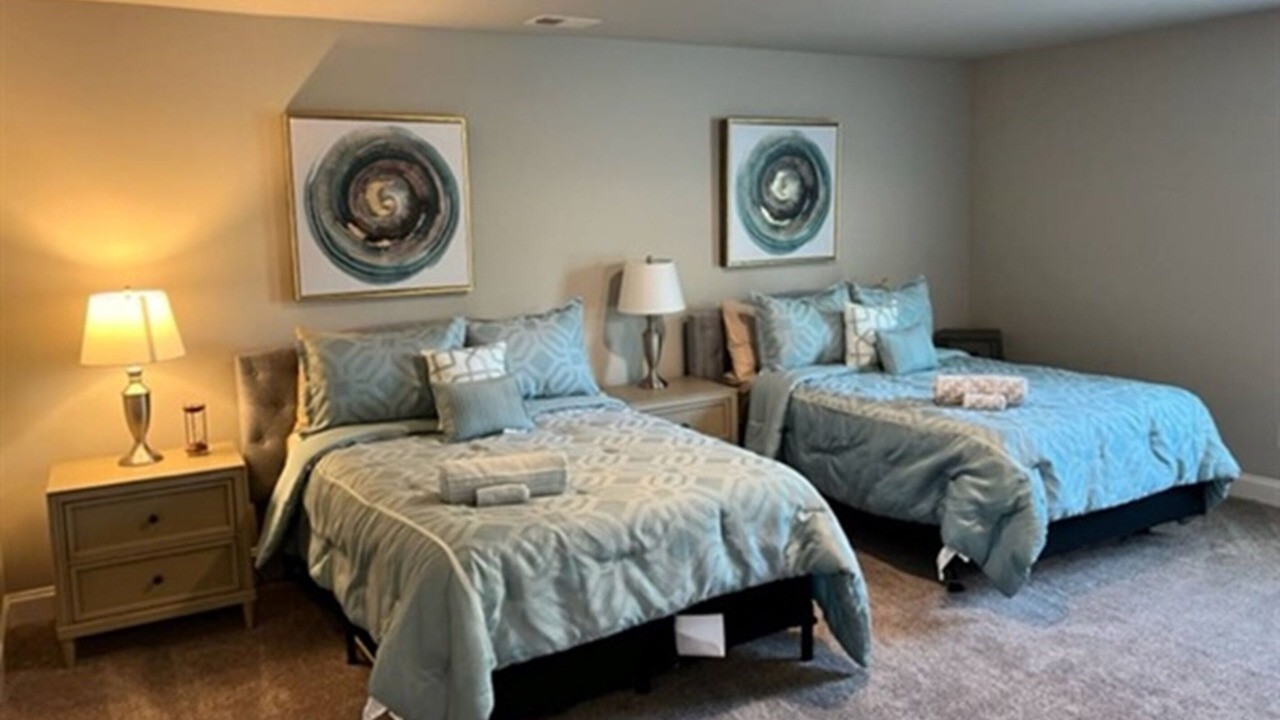 Photo of Others in Senoia