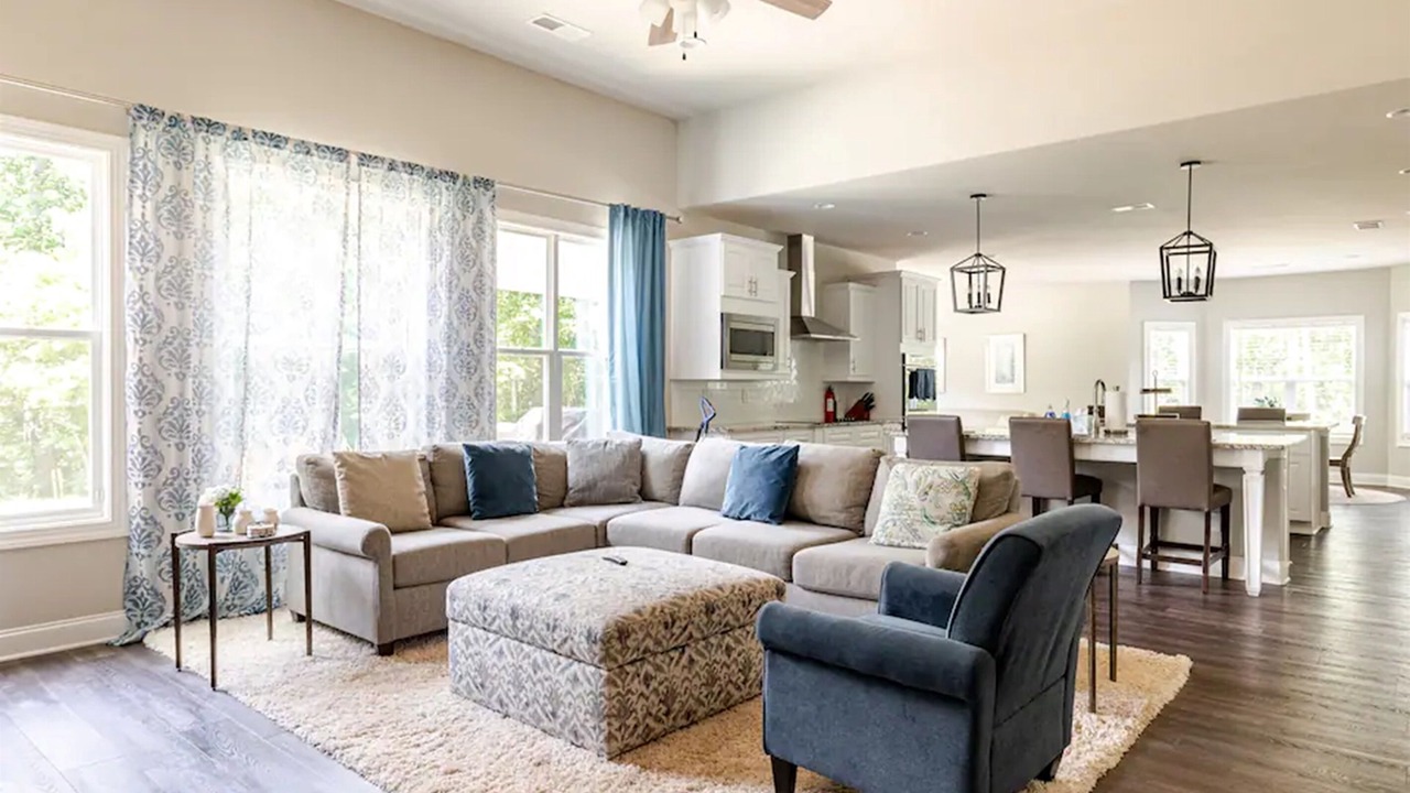 Photo of Livingroom in Senoia