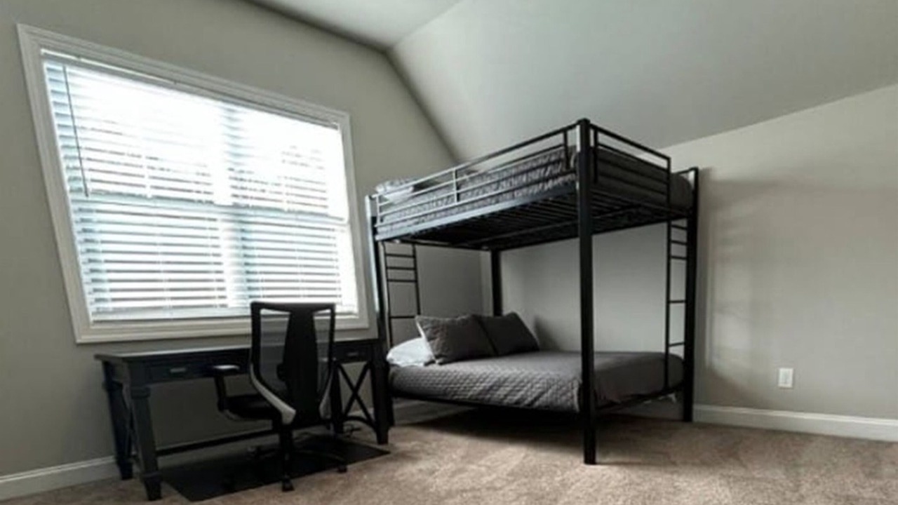 Photo of Others in Senoia