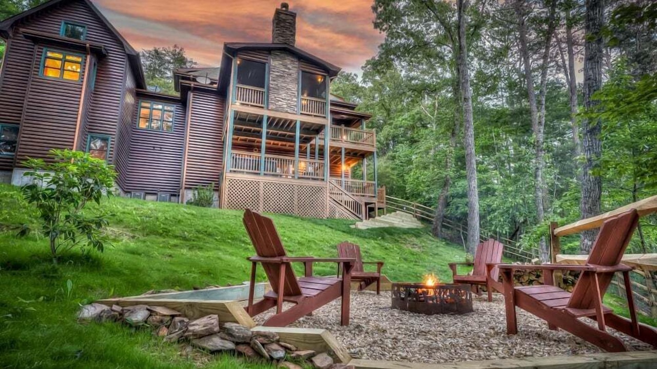 Photo of Outdoor in Foxfire Estates
