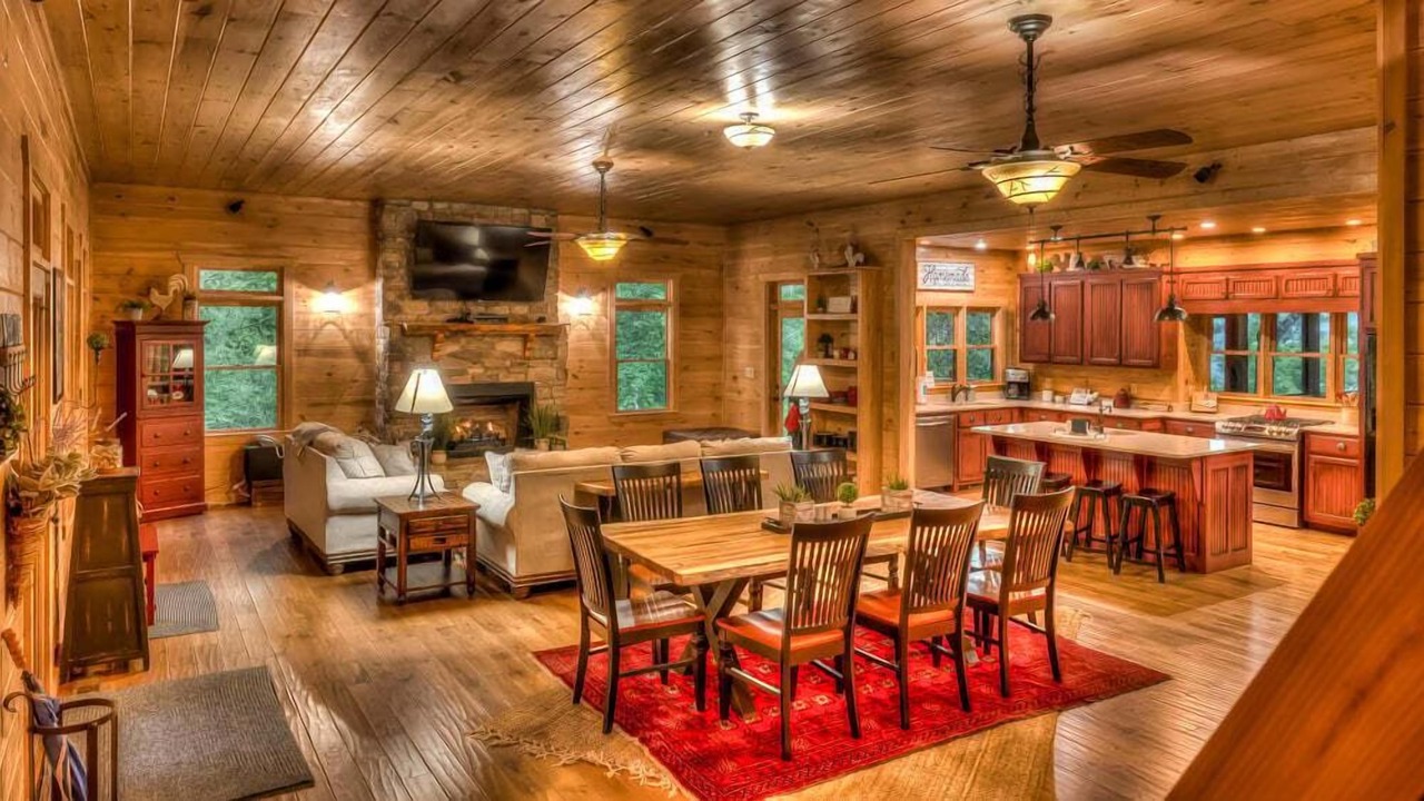 Photo of Others in Foxfire Estates