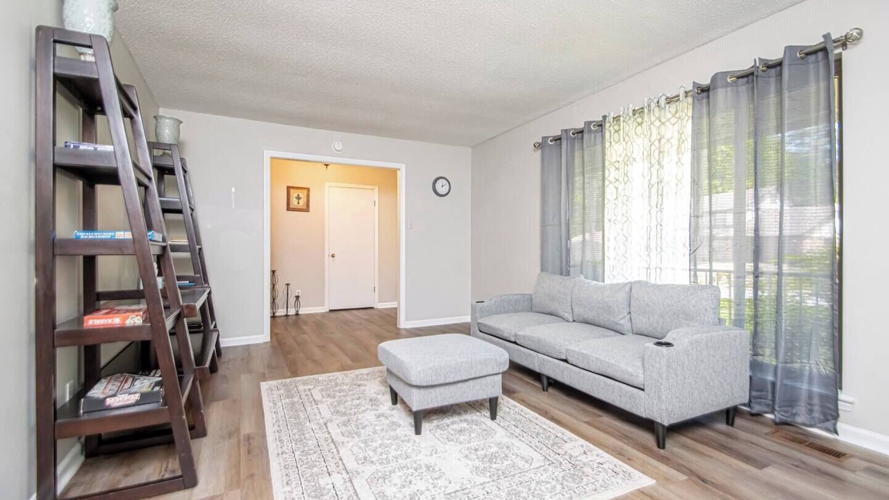 Photo of Bedroom in Ferndale
