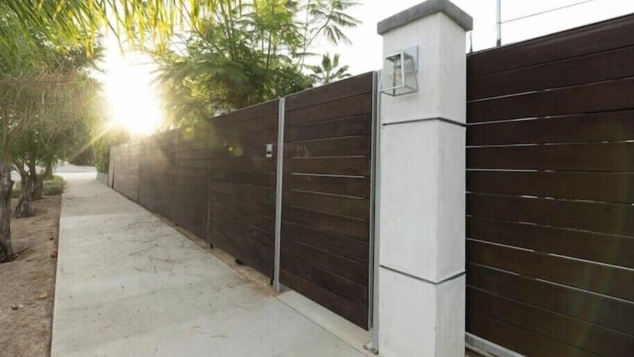 Photo of Outdoor in Woodland Hills