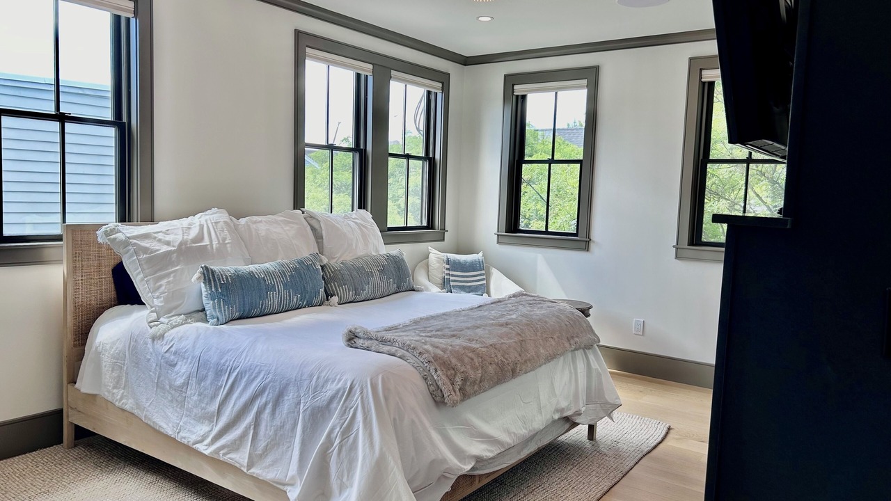 Photo of Bedroom in Thompson Square - Bunker Hill