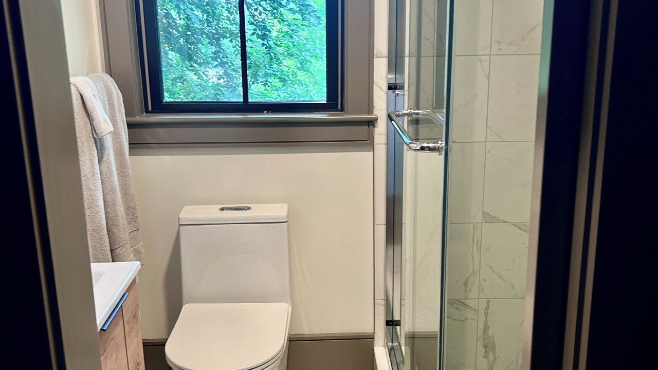 Photo of Bathroom in Thompson Square - Bunker Hill