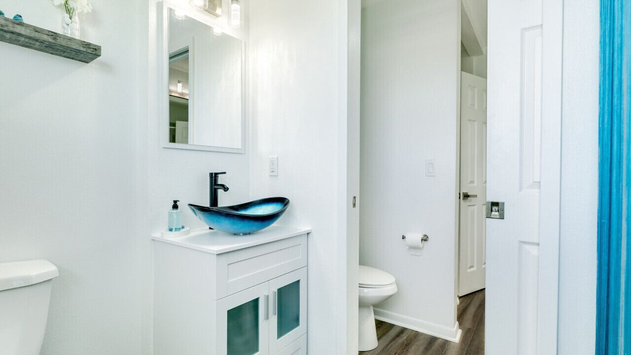 Photo of Bathroom in Jamaica Beach
