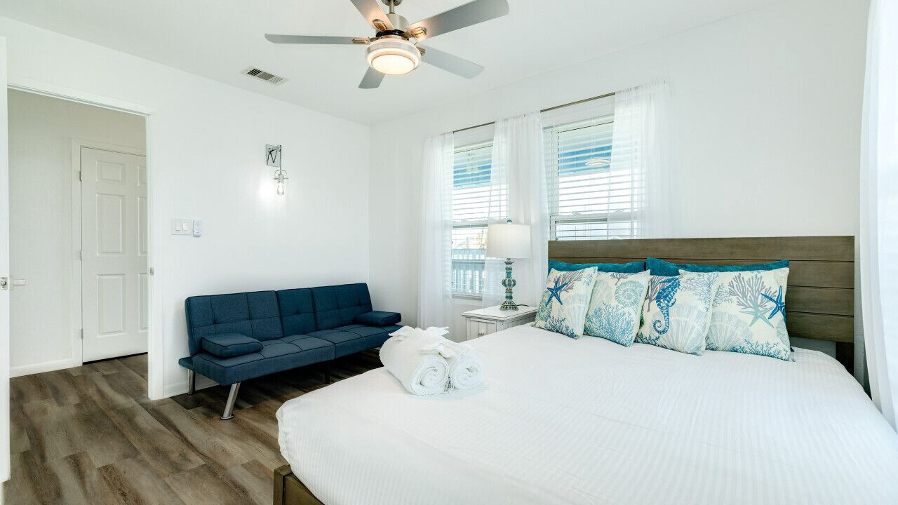 Photo of Bedroom in Jamaica Beach