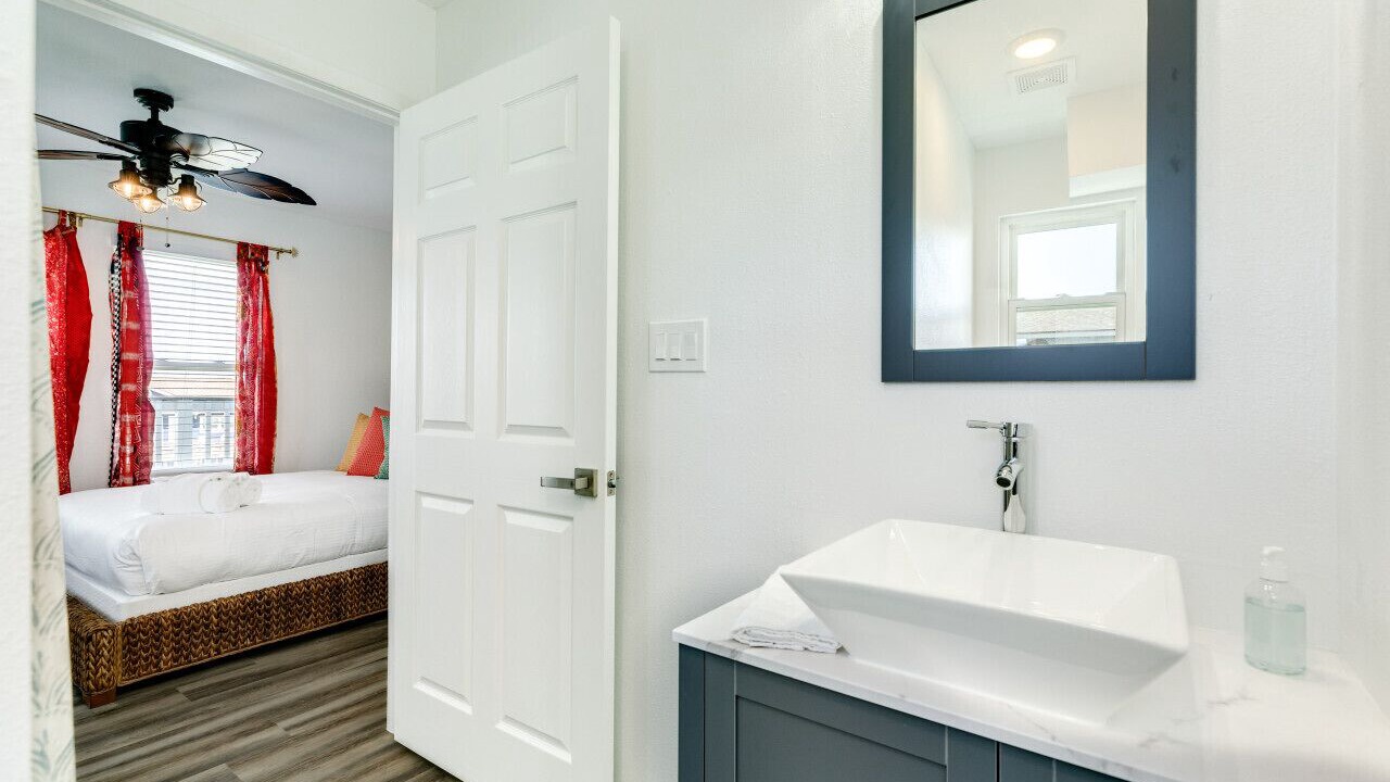 Photo of Bedroom in Jamaica Beach