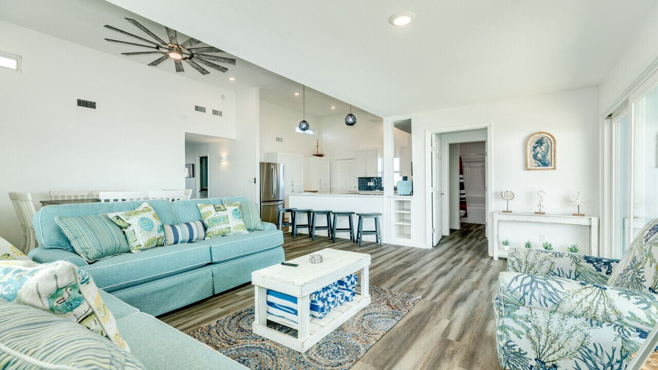 Photo of Livingroom in Jamaica Beach