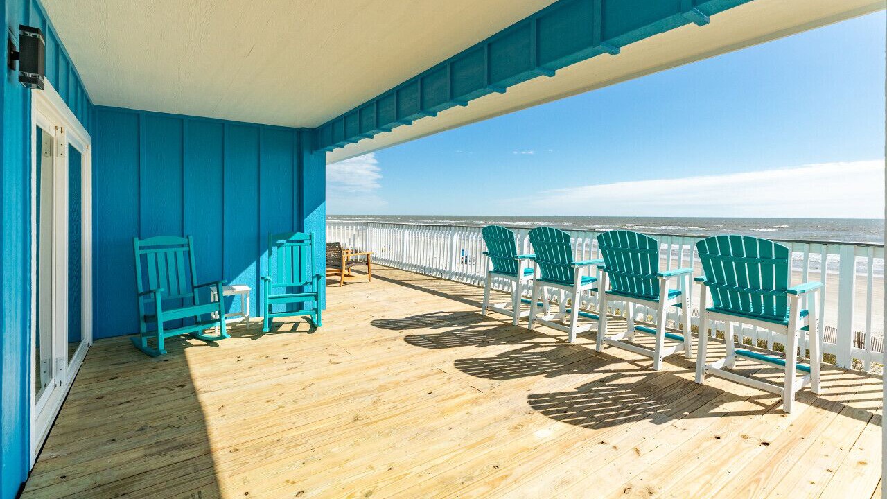 Photo of Patio Balcony in Jamaica Beach