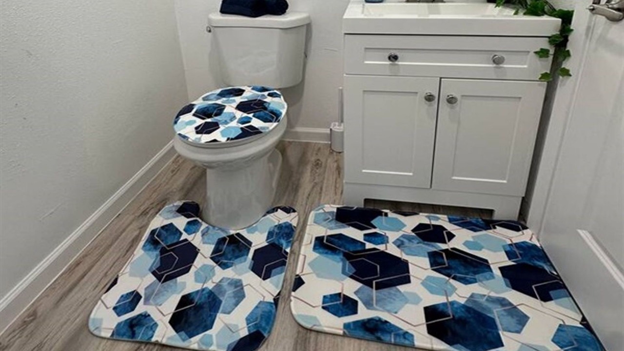 Photo of Bathroom in West Arlington