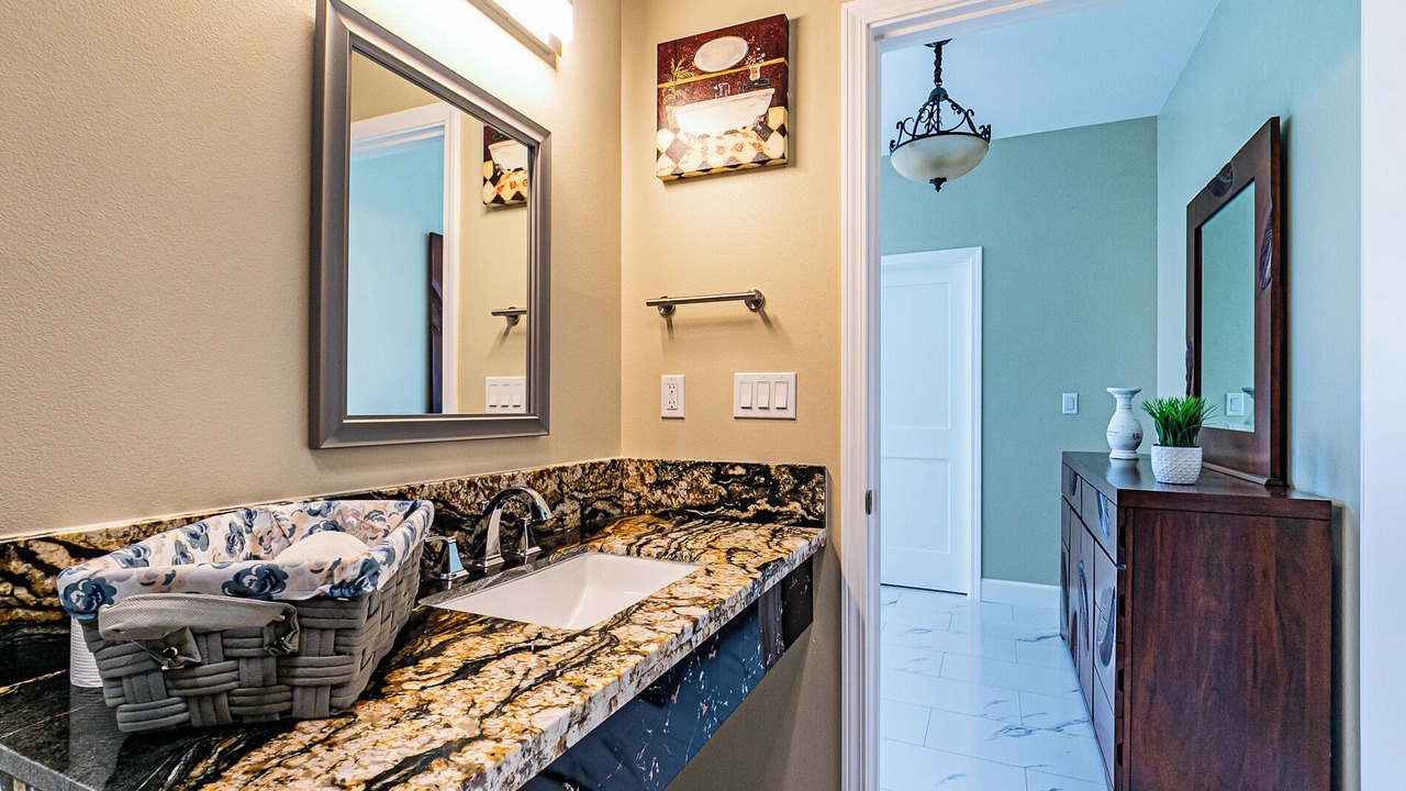 Photo of Bathroom in Hilo