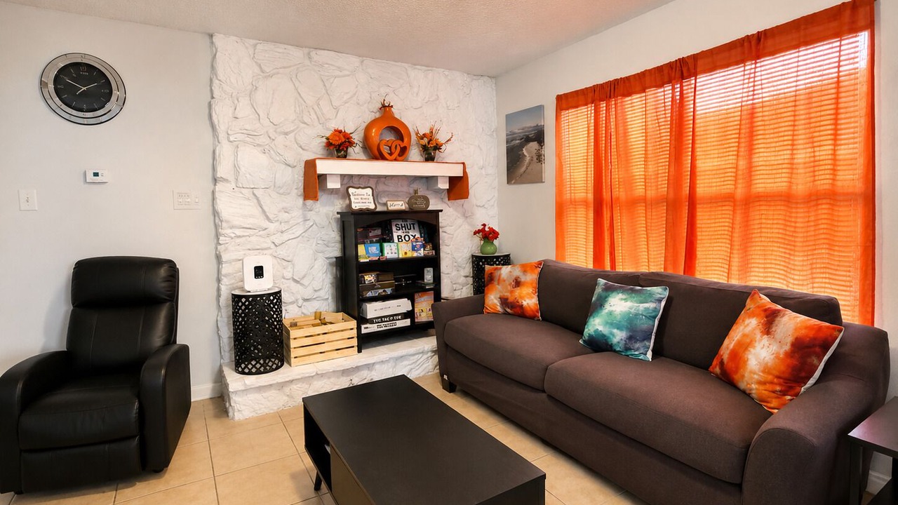 Photo of Livingroom in West Arlington