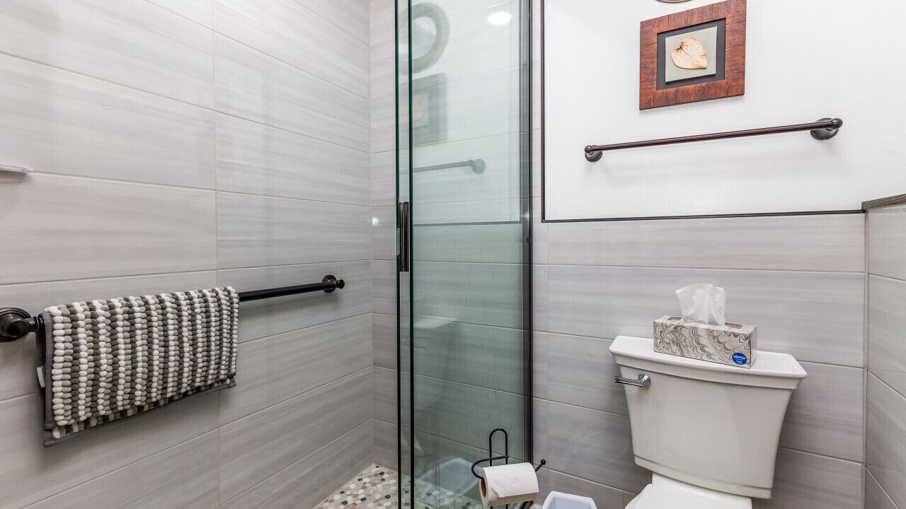 Photo of Bathroom in The Galena Territory