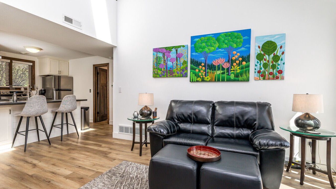 Photo of Livingroom in The Galena Territory