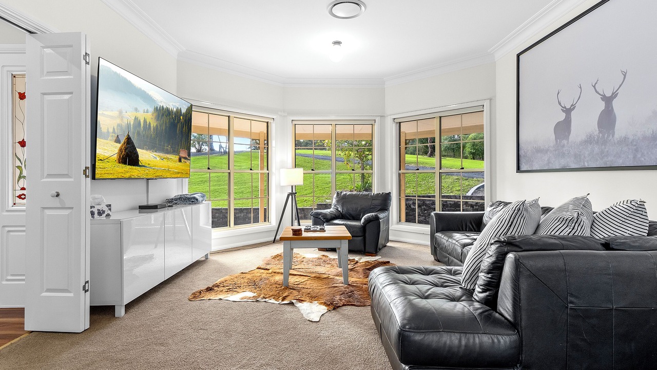 Photo of Livingroom in Blaxlands Ridge