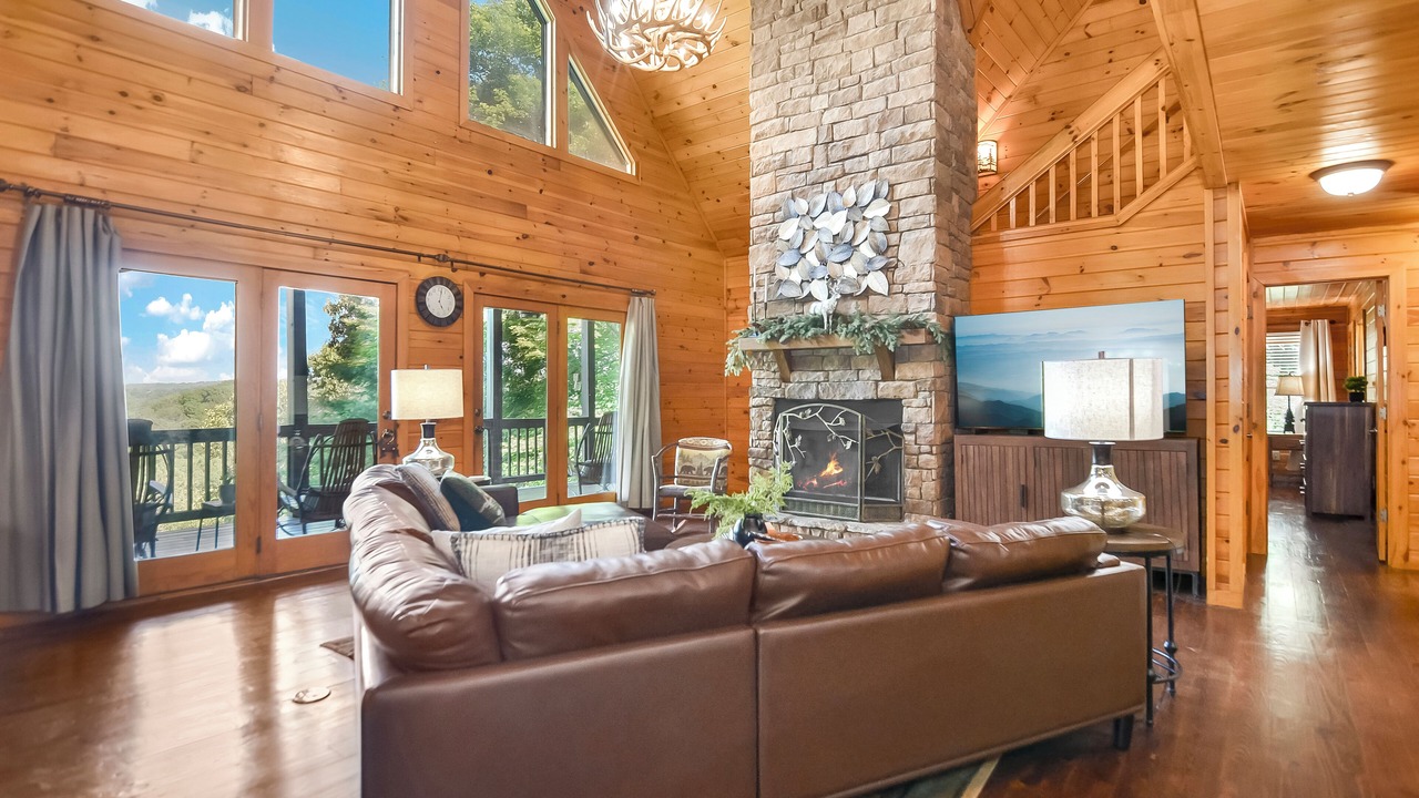 Photo of Livingroom in Ellijay