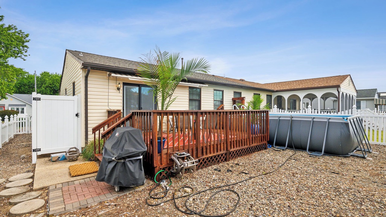 Photo of Patio Balcony in Village Green