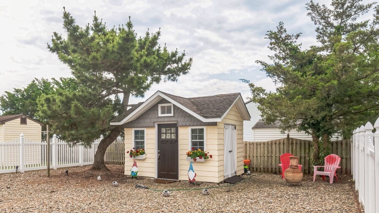 Photo of Outdoor in Village Green