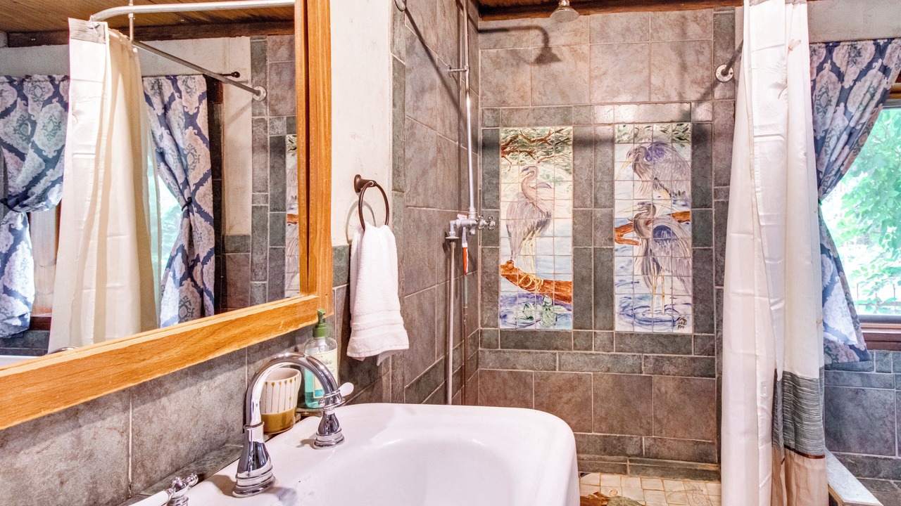 Photo of Bathroom in Calico Rock
