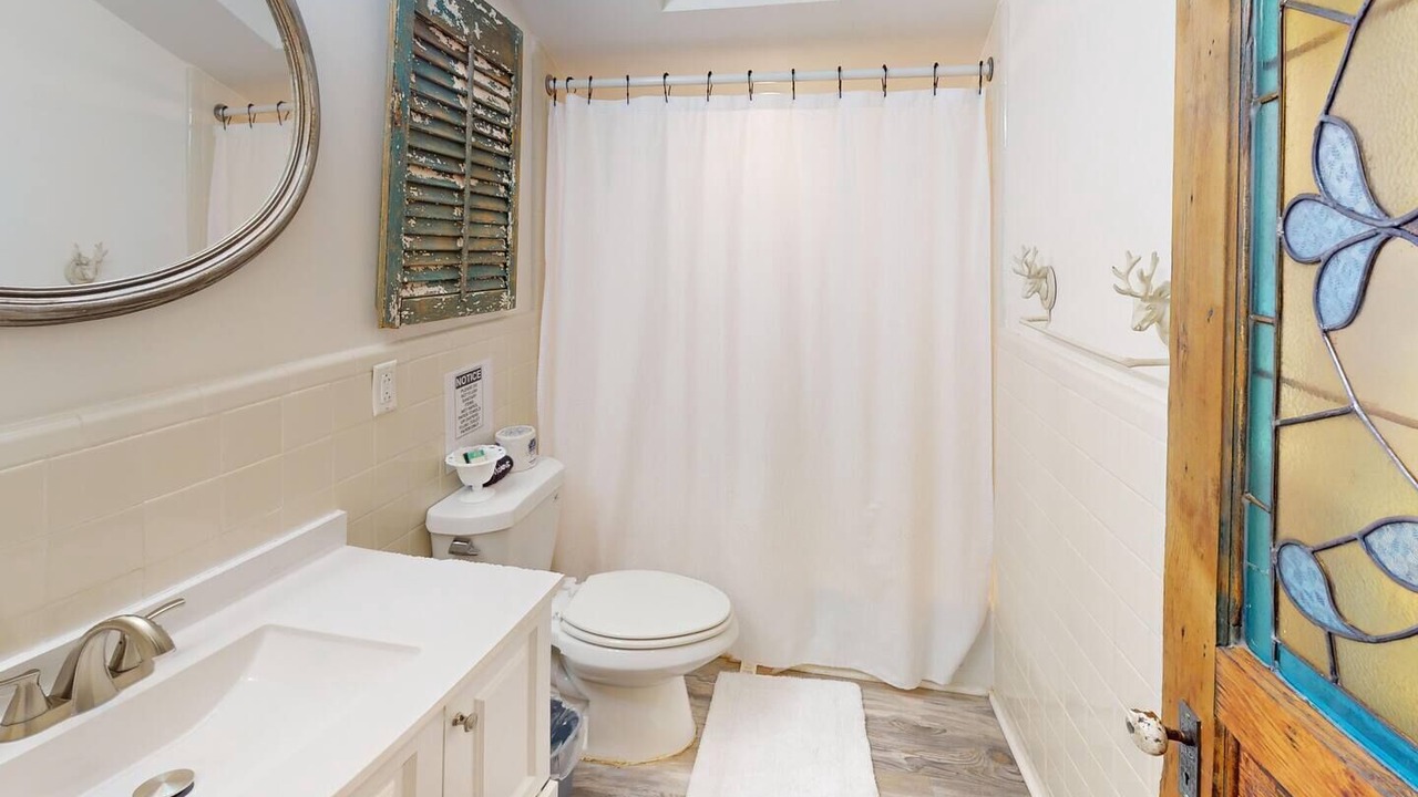 Photo of Bathroom in Mentone
