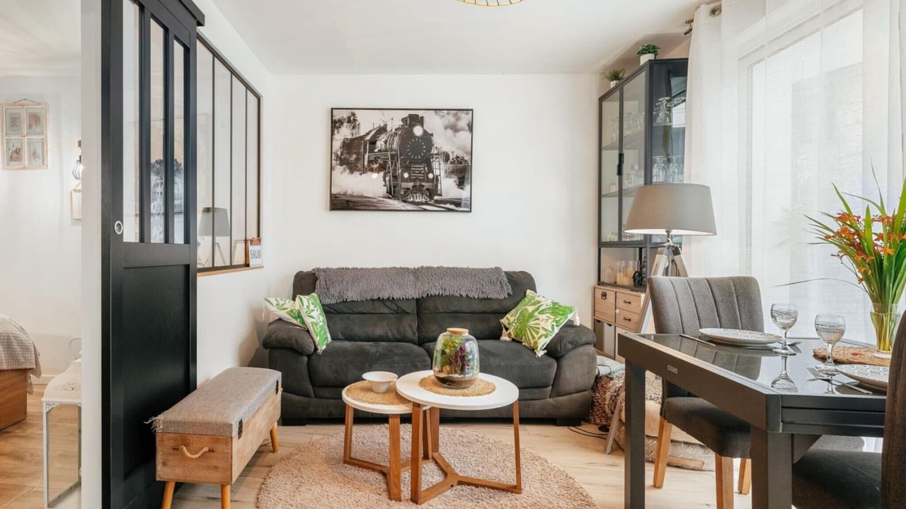 Photo of Livingroom in Baguer-Pican