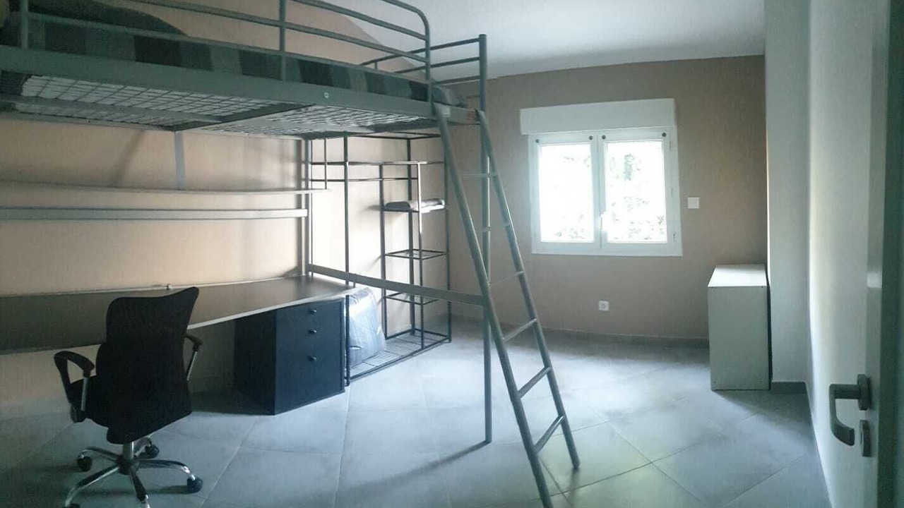 Photo of Others in Le Cres