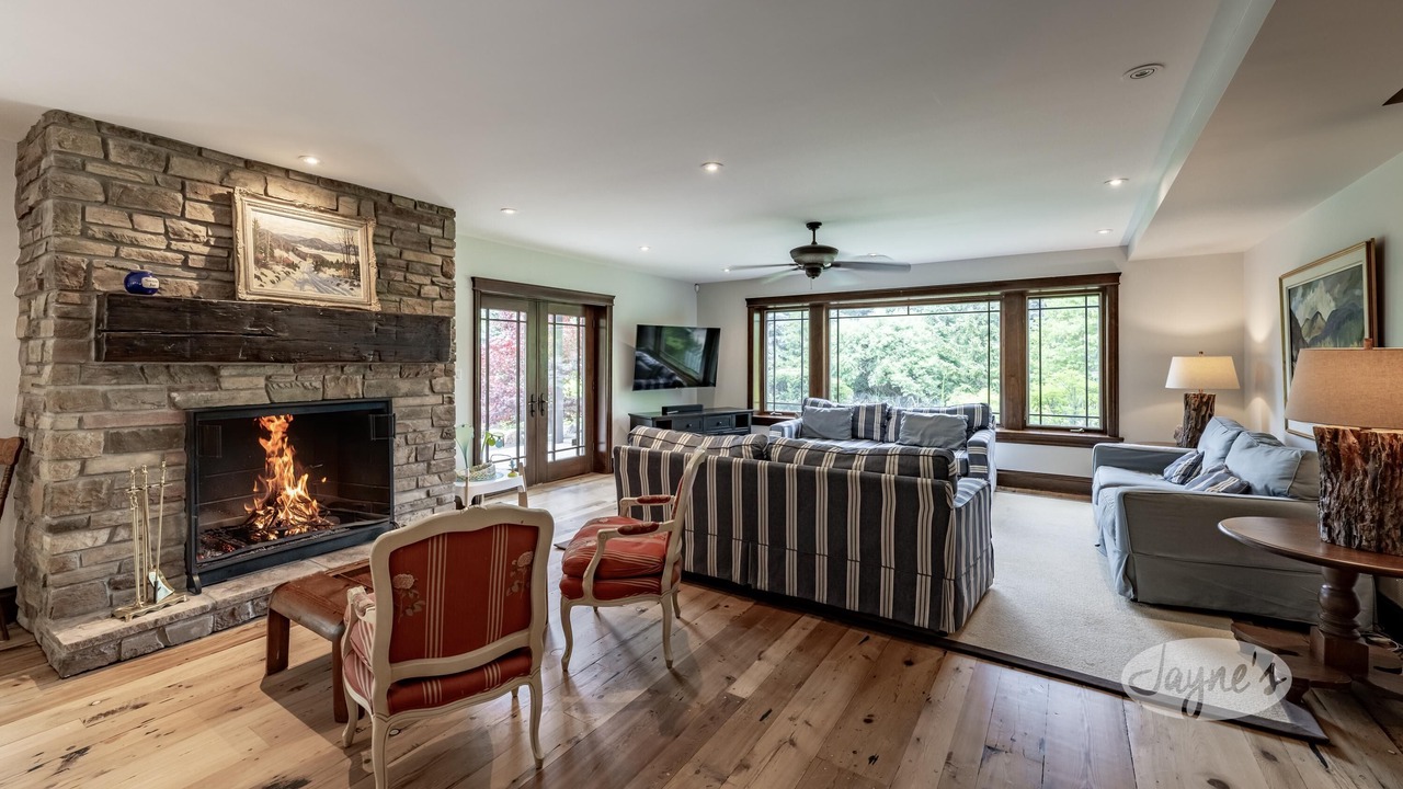 Photo of Livingroom in Craigleith