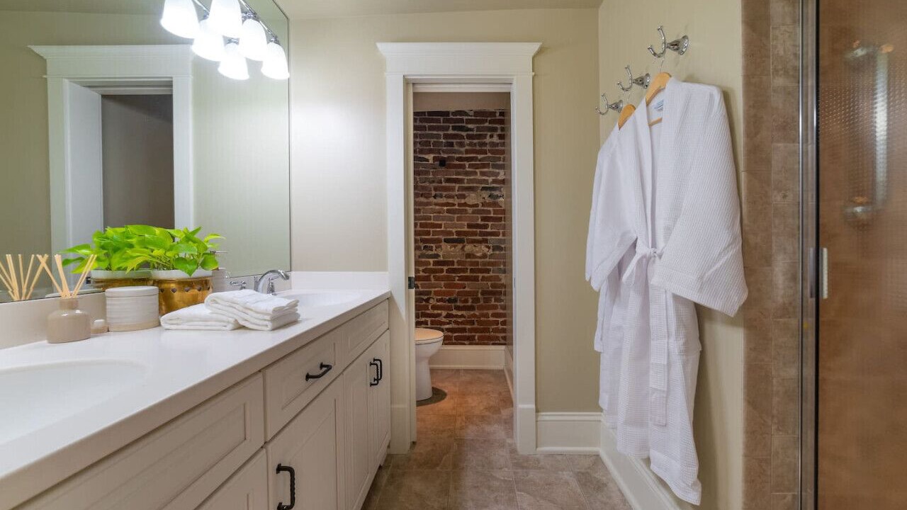 Photo of Bathroom in Lexington