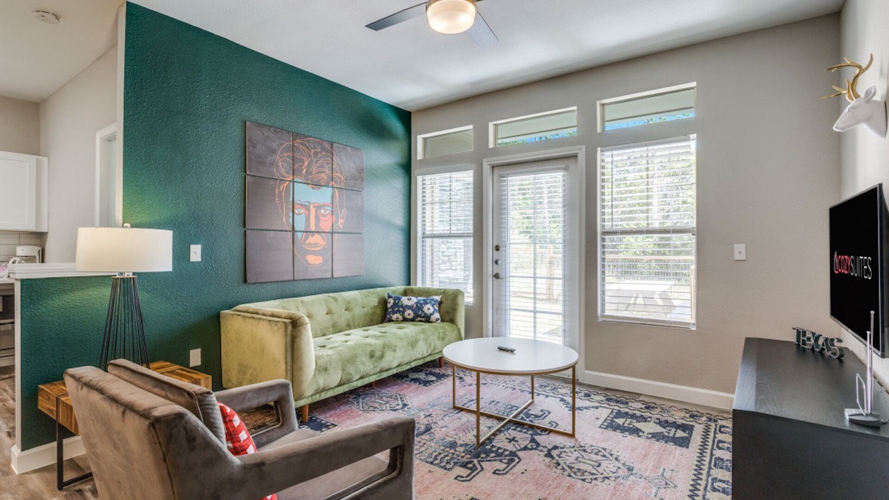 Photo of Livingroom in McNeil