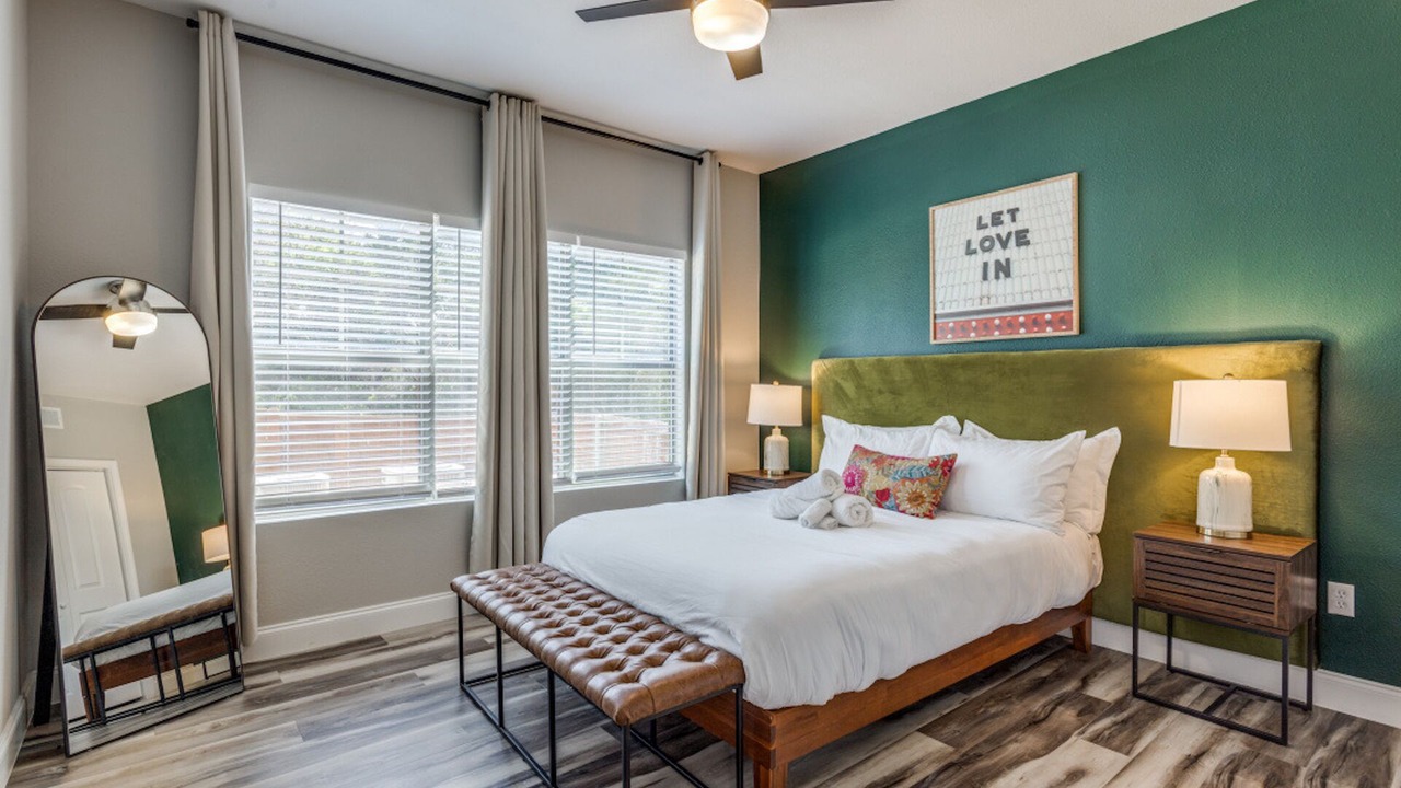 Photo of Bedroom in McNeil