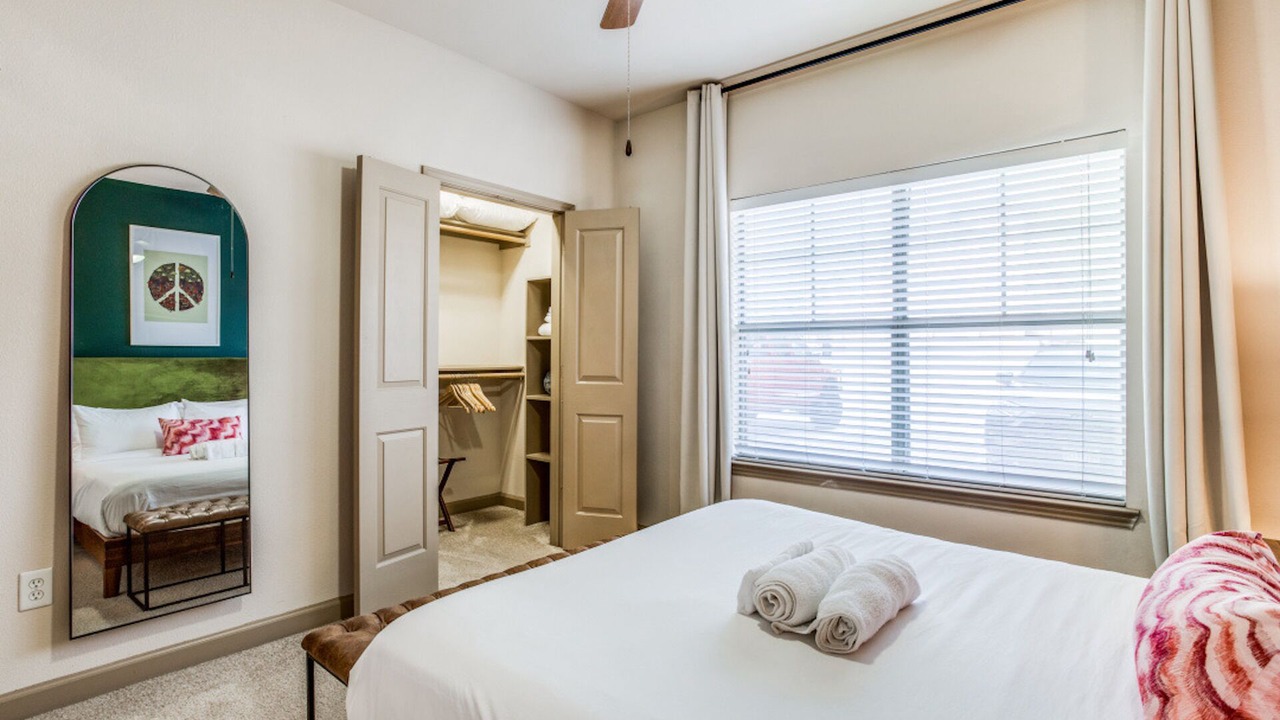 Photo of Bedroom in McNeil